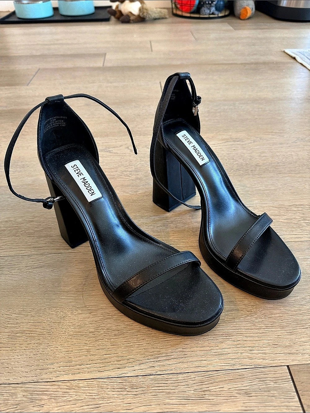 Steve Madden Veronika Platform Sandal Black Leather Heels US 9.5M